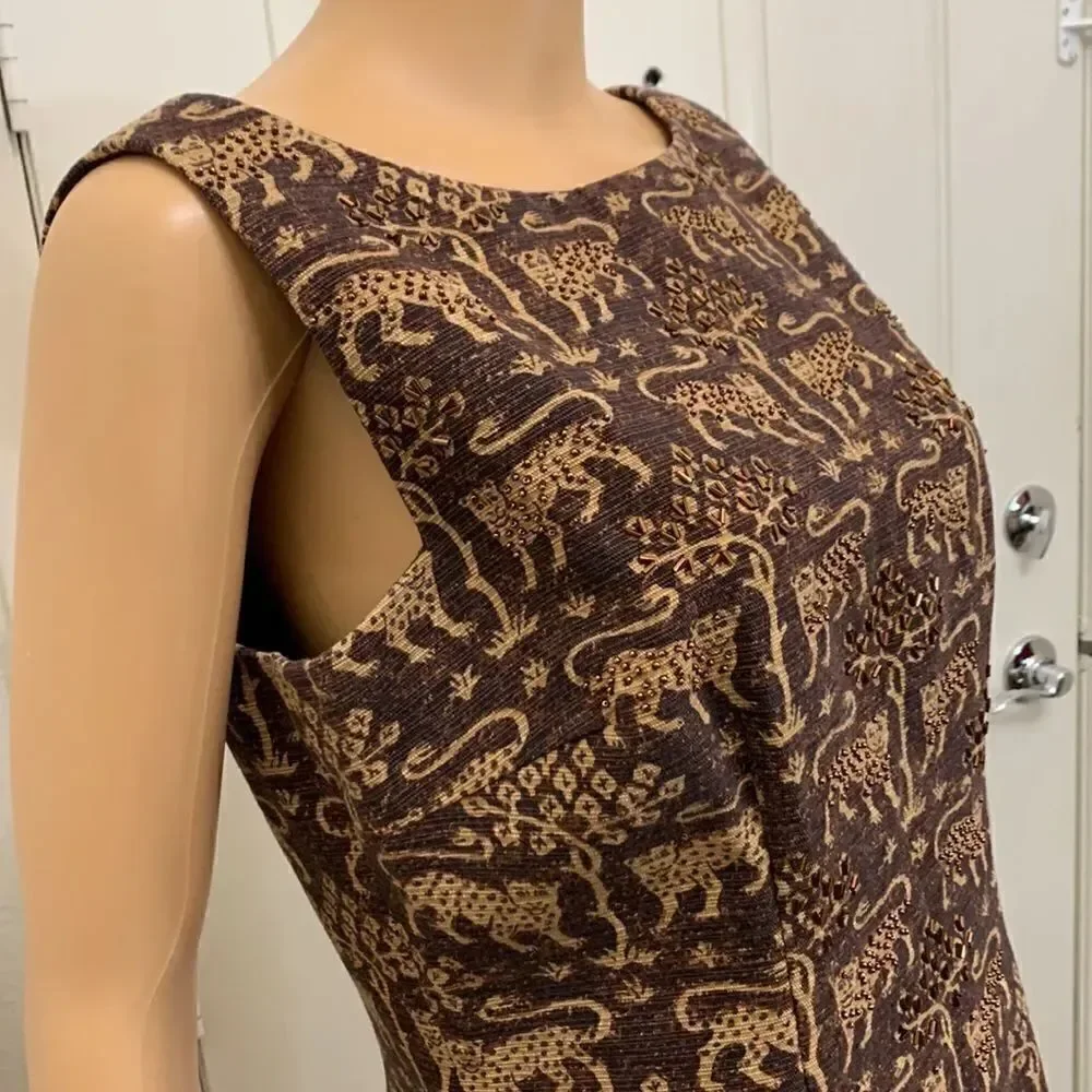 Maggy London Size 8 Tiger Beaded Scoop Neck Short Sleeve Midi Zippered Dress